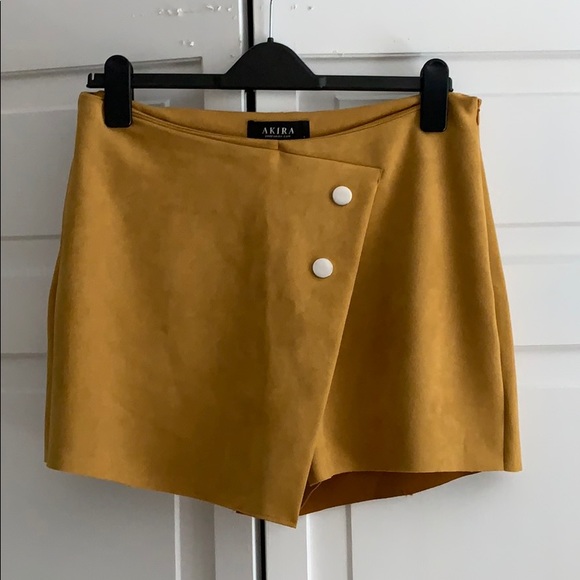 AKIRA Pants - Mustard yellow skort